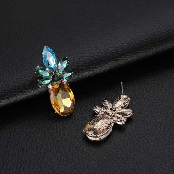🌟🌟Pineapple Stud Earrings🌟🌟 Tropical - Picture 5 of 5